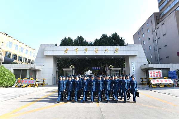 潔凈室_醫(yī)院凈化工程_無塵車間_廣州市易眾鋁業(yè)有限公司